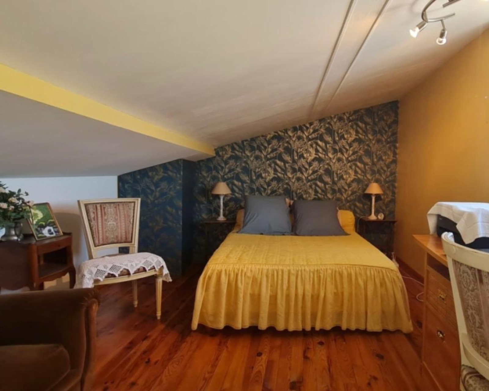 Image_, Maison de village, Bourg-Saint-Andéol, ref :PA1850