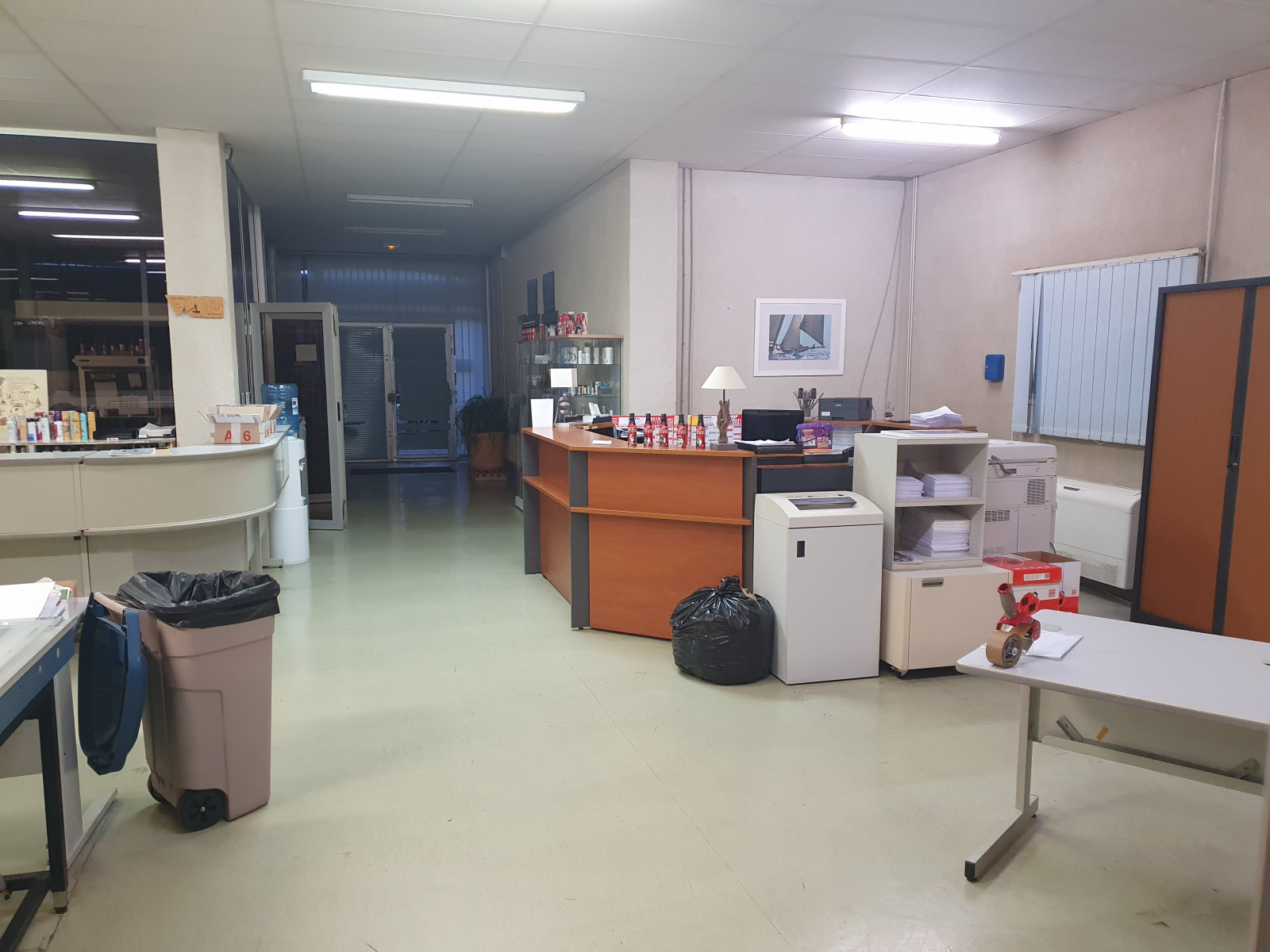 Image_, Local commercial, Taulignan, ref :AO1693