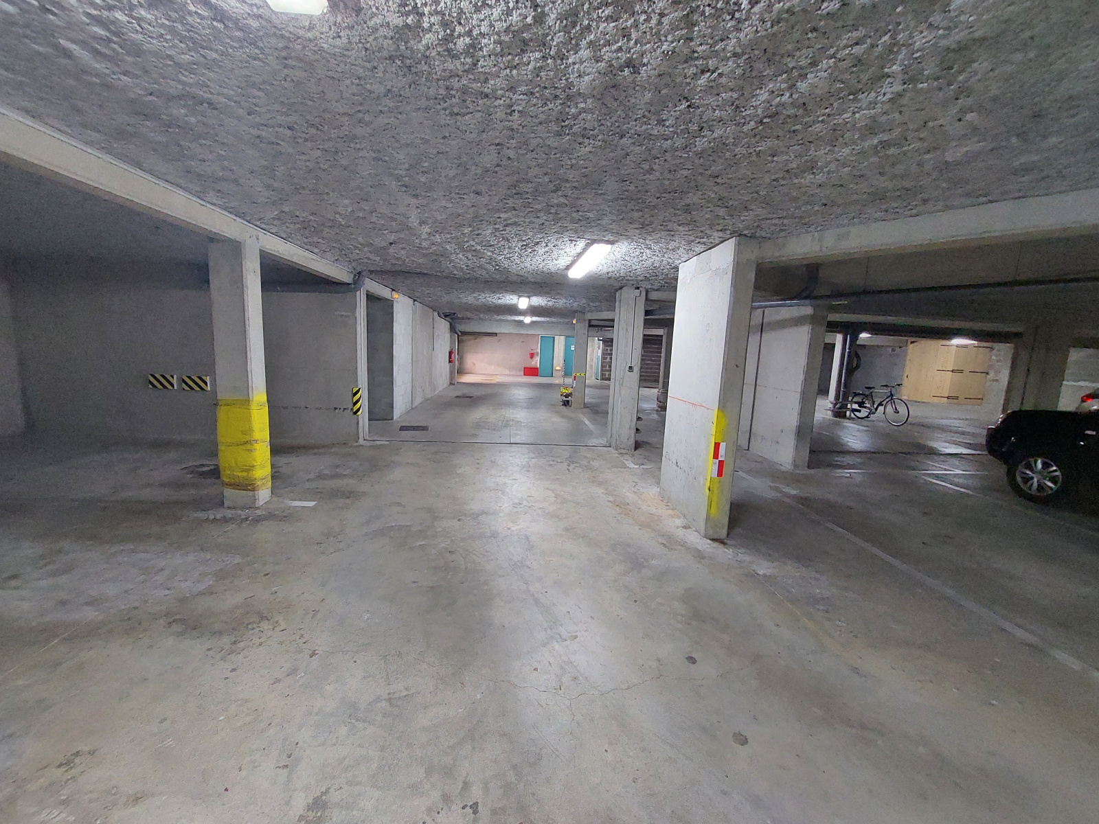 Image_, Parking, Nyons, ref :AR158
