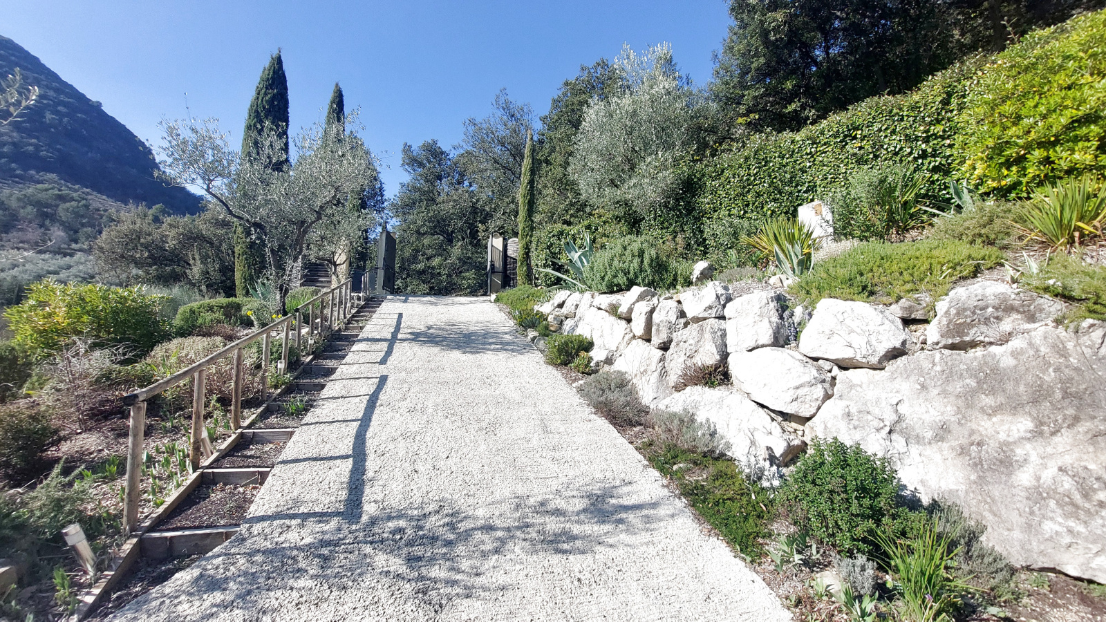 Image_, Propriete, Aubres, ref :PA1855