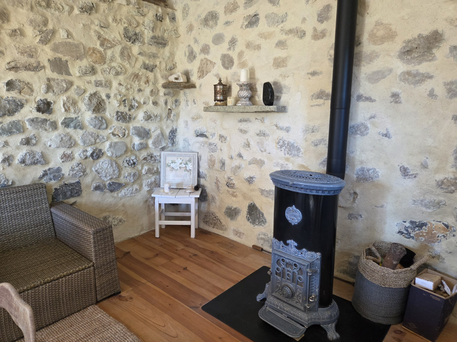 Image_, Cabanon, La Motte-Chalancon, ref :MA1874